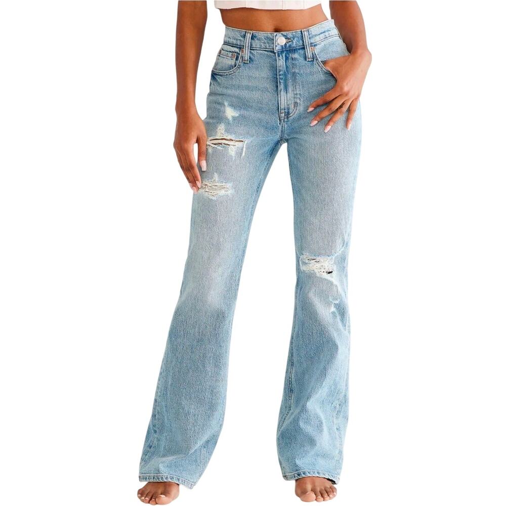Aeropostale High Rise Distressed Light Wash Denim Jeans